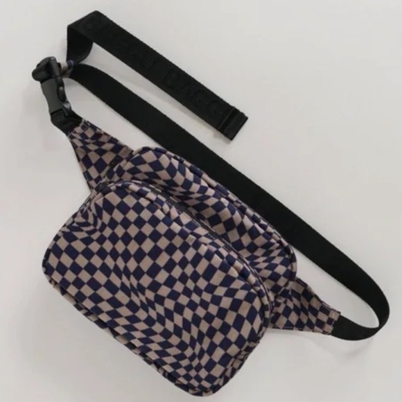 BAGGU Handbags - Baggu Fanny Pack // Indigo Trippy Checker